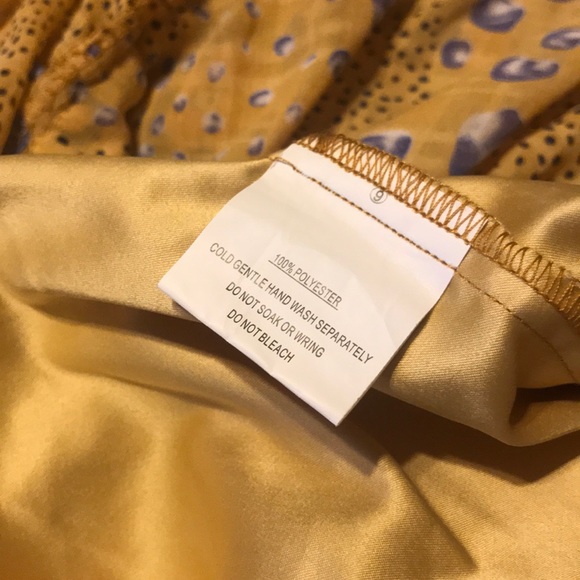 INDIKAH JUNIS DRESS - Picture 8 of 9